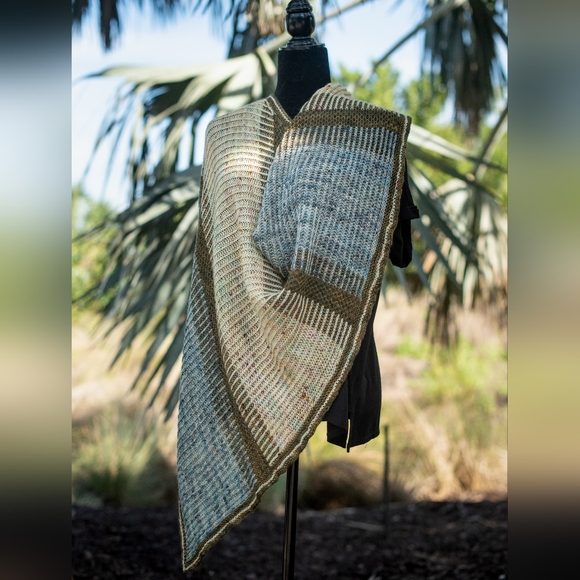 Handcrafted Avantgarde Contemporary Casual Light Wool Blue Brow Yellow Knit Wrap - Picture 3 of 12